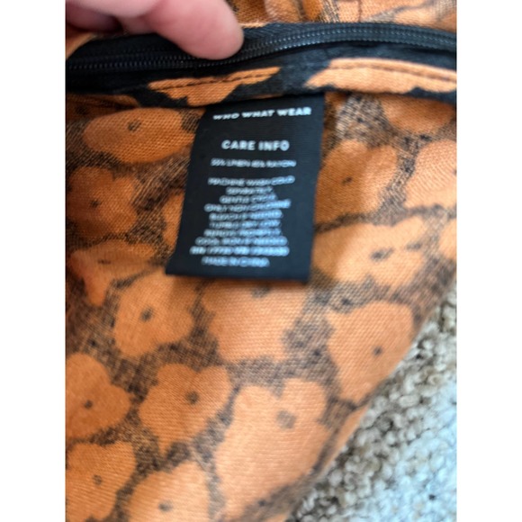 Who What Wear Linen Blend Blouse with Ruffled Sleeve and Peplum bottom. Size M - Picture 11 of 13